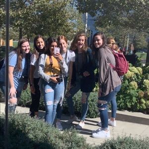 Meet your Posher, Alexandra